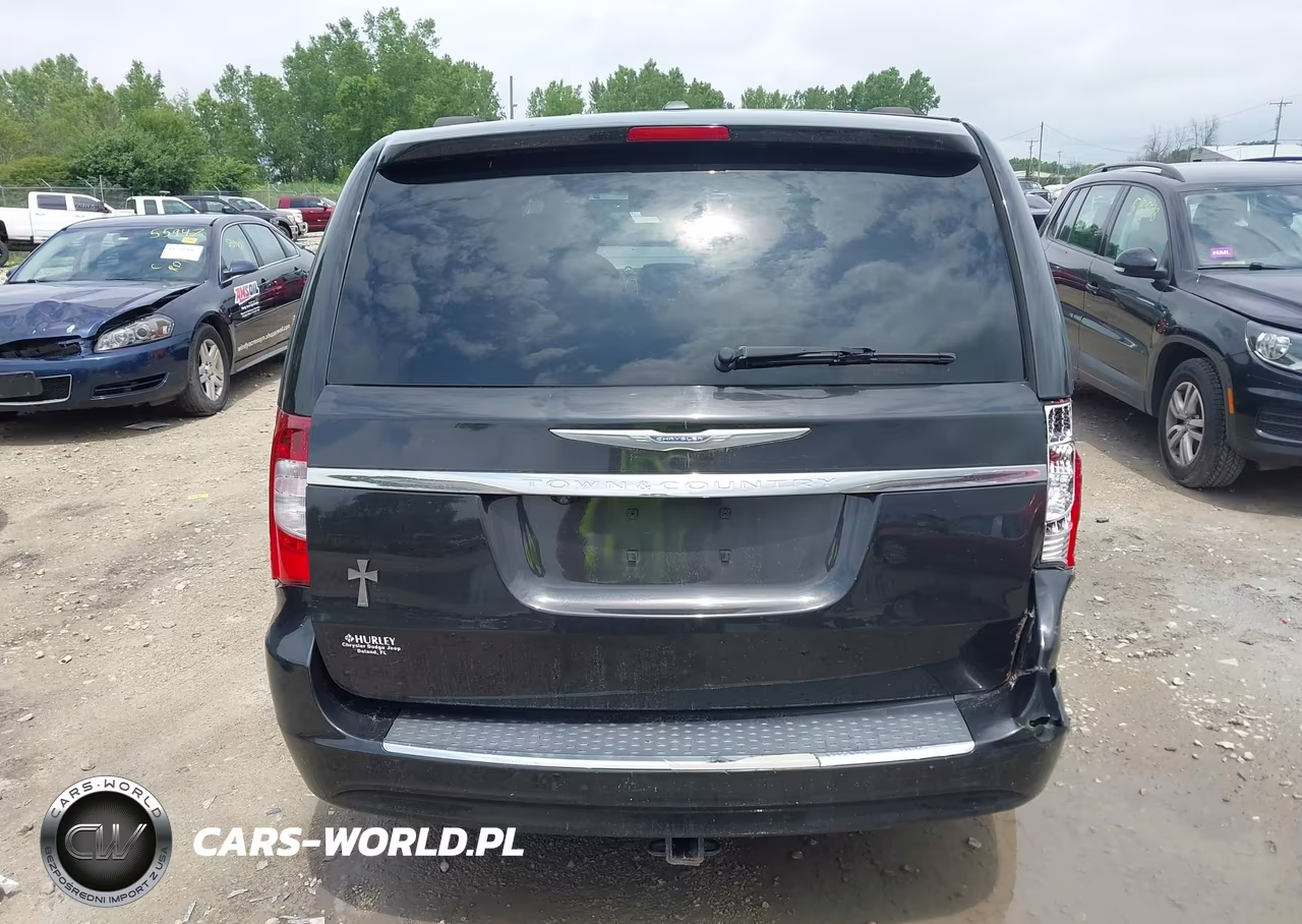 2015 Chrysler Town & Country Touring VIN:2C4RC1BG7FR573216 - 16