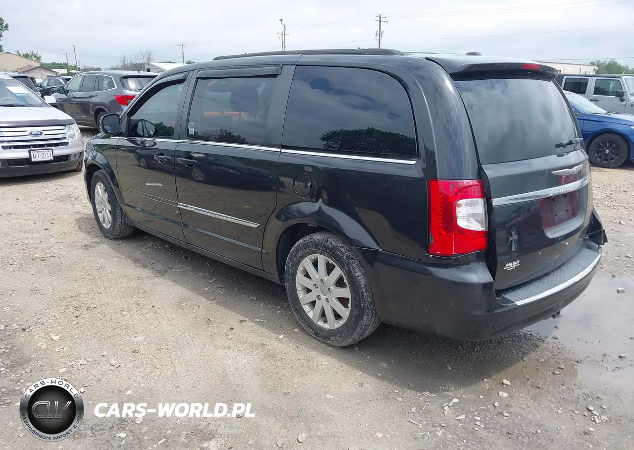 2015 Chrysler Town & Country Touring VIN:2C4RC1BG7FR573216 - 3