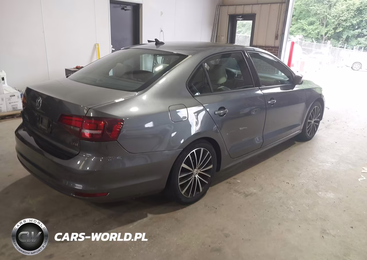 2016 Volkswagen Jetta 1.8T Sport VIN:3VWD17AJ2GM414125 - 4