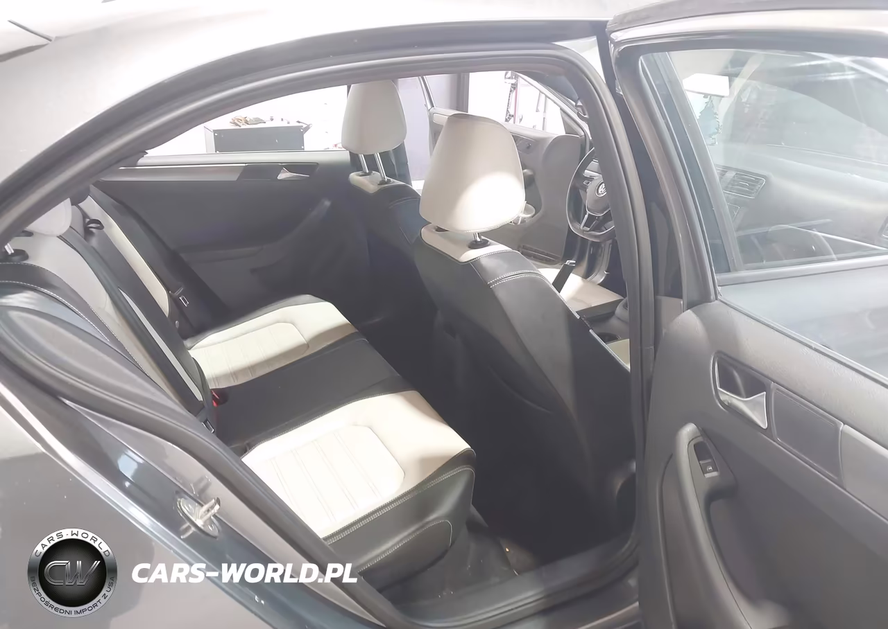 2016 Volkswagen Jetta 1.8T Sport VIN:3VWD17AJ2GM414125 - 8