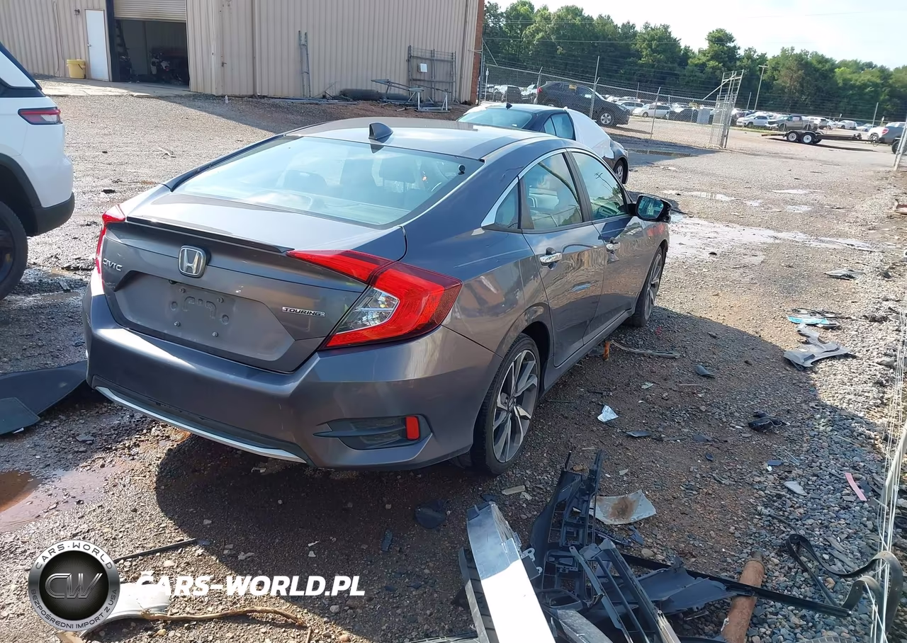 2019 Honda Civic Touring VIN:19XFC1F98KE007284 - 4
