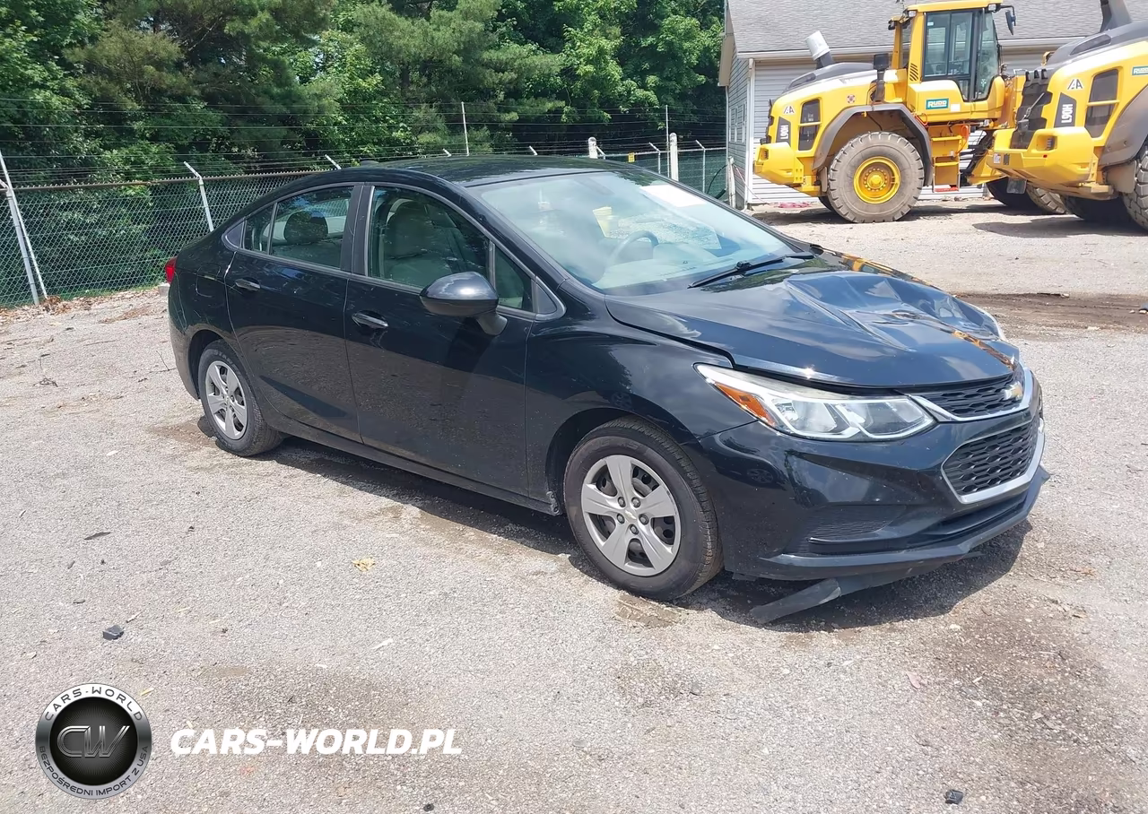 2018 Chevrolet Cruze Ls Auto – zdjęcie 1 z 18