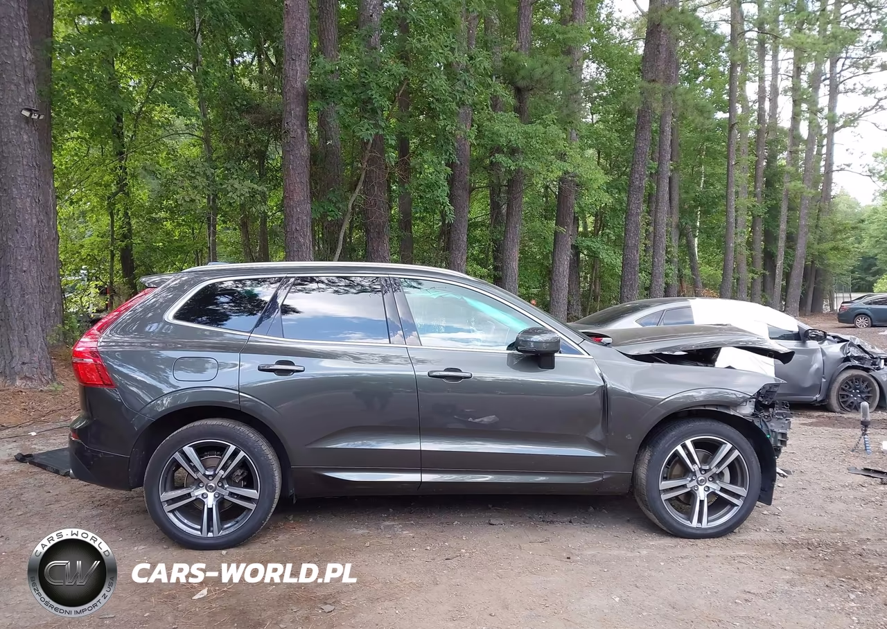 2019 Volvo Xc60 T5 Momentum VIN:LYV102RK2KB215566 - 14
