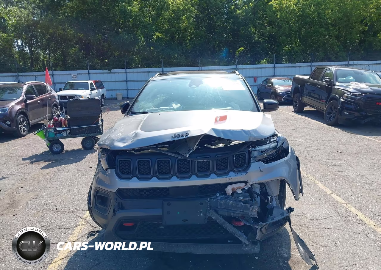 2023 Jeep Compass Trailhawk 4X4 VIN:3C4NJDDN0PT525427 - 11