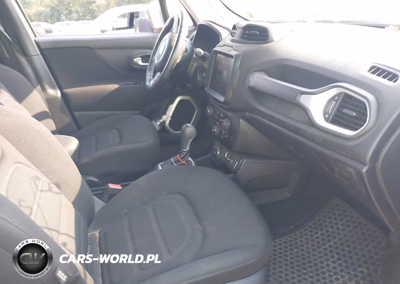 2021 Jeep Renegade Latitude 4X4 VIN:ZACNJDB15MPM22939 - 5
