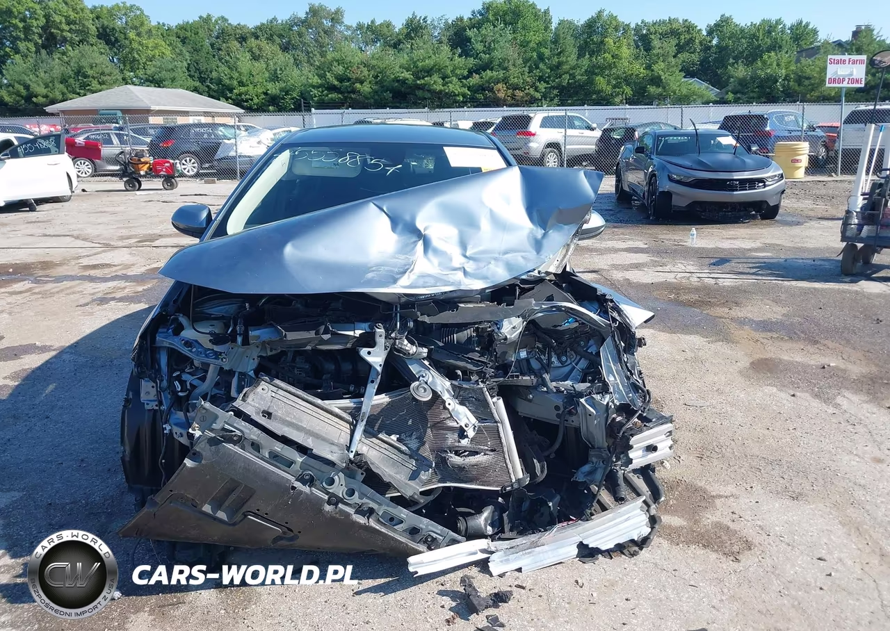 2021 Toyota Corolla Le VIN:JTDEPMAE3MJ145925 - 13