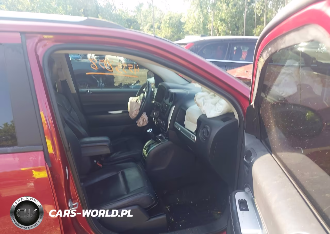 2015 Jeep Compass High Altitude Edition VIN:1C4NJCEA1FD400494 - 5