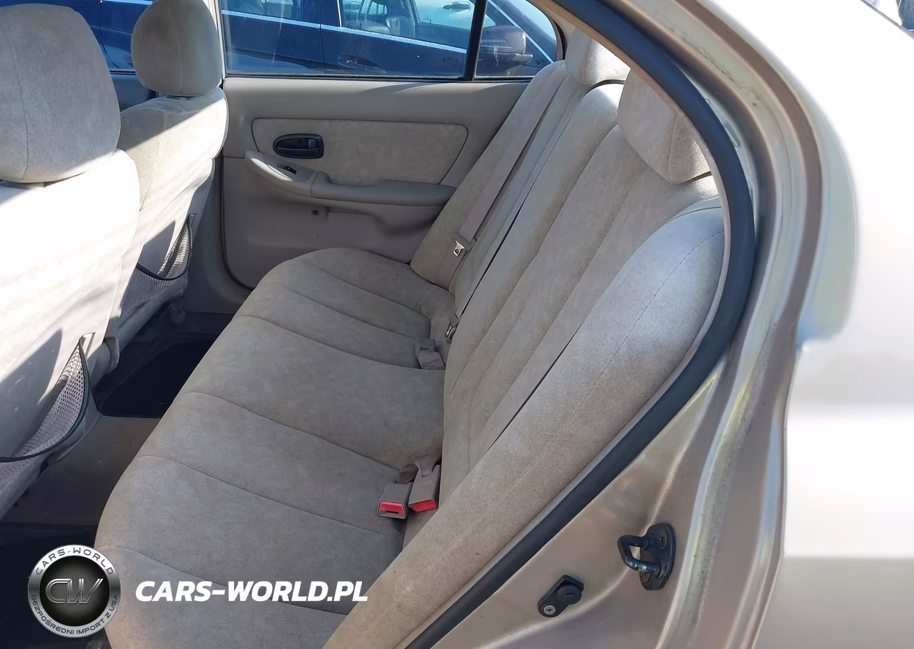 2002 Hyundai Elantra Gls VIN:KMHDN45D92U450873 - 8