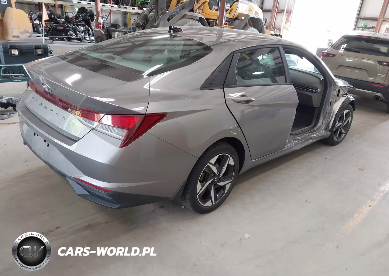 2023 Hyundai Elantra Sel VIN:KMHLS4AG9PU501266 - 4