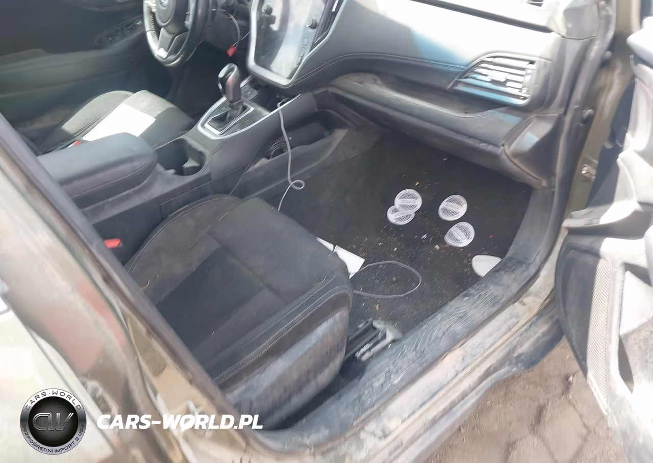 2020 Subaru Outback Premium VIN:4S4BTACC7L3111414 - 5