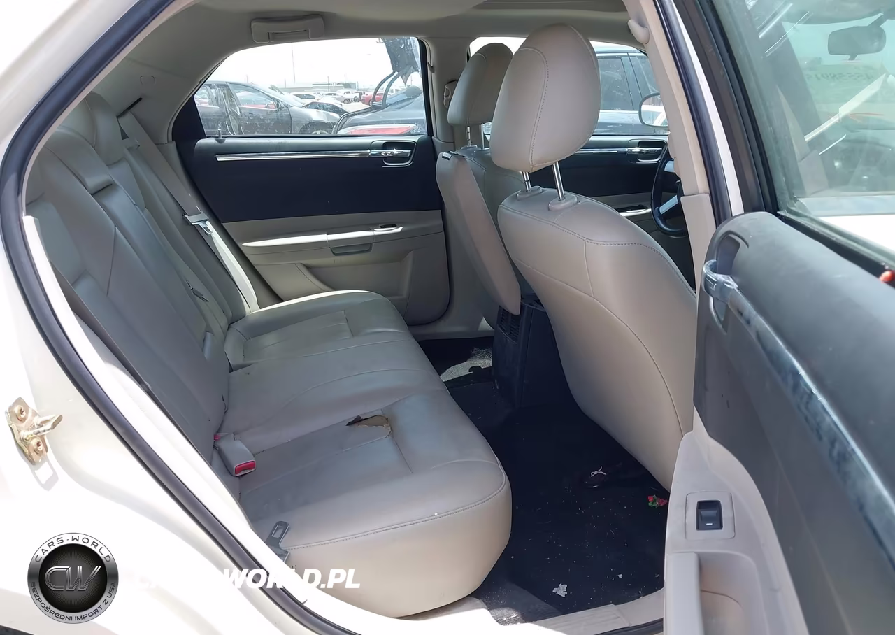 2006 Chrysler 300 Touring VIN:2C3LA53G36H342907 - 8