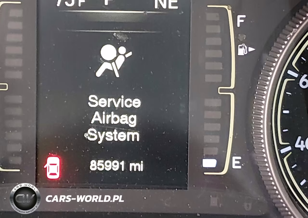 2017 Jeep Cherokee Altitude VIN:1C4PJMAS1HW589863 - 15