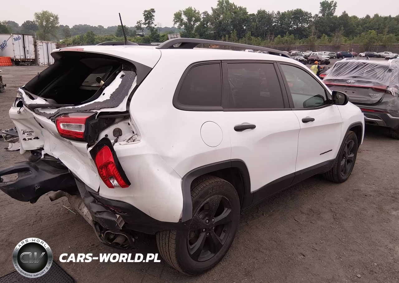 2017 Jeep Cherokee Altitude VIN:1C4PJMAS1HW589863 - 4