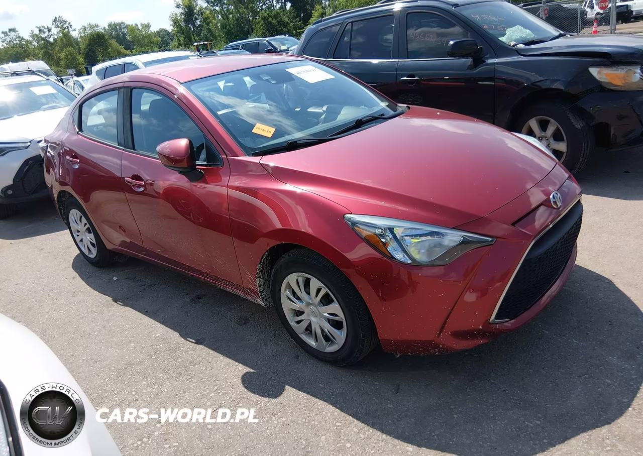 2020 Toyota Yaris L – zdjęcie 1 z 16