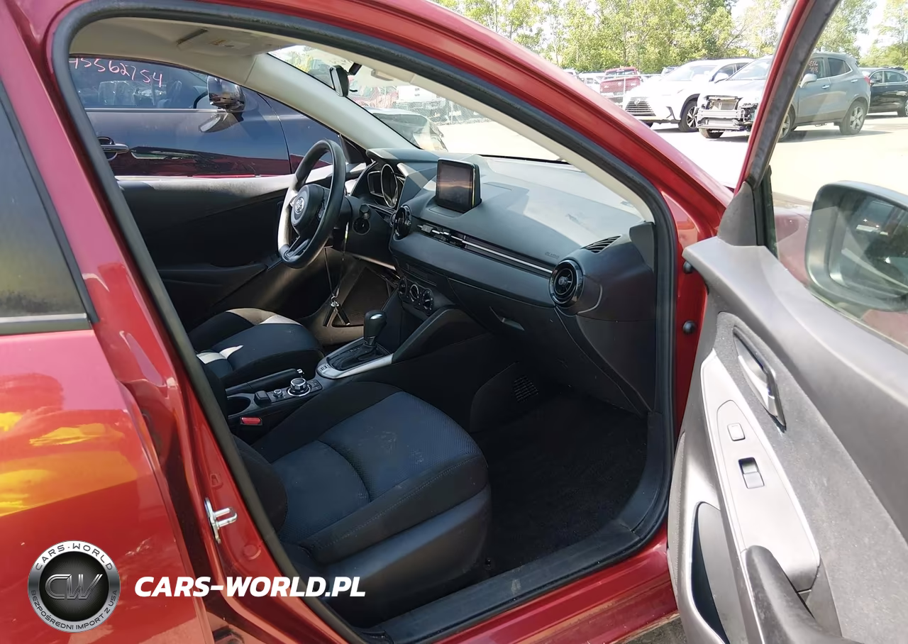 2020 Toyota Yaris L VIN:3MYDLBYV9LY715942 - 5