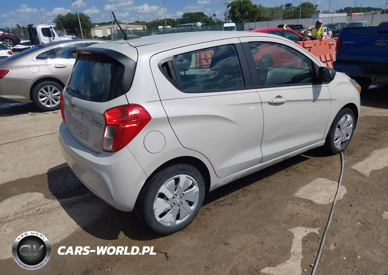 2017 Chevrolet Spark Ls Cvt VIN:KL8CB6SA1HC751076 - 4