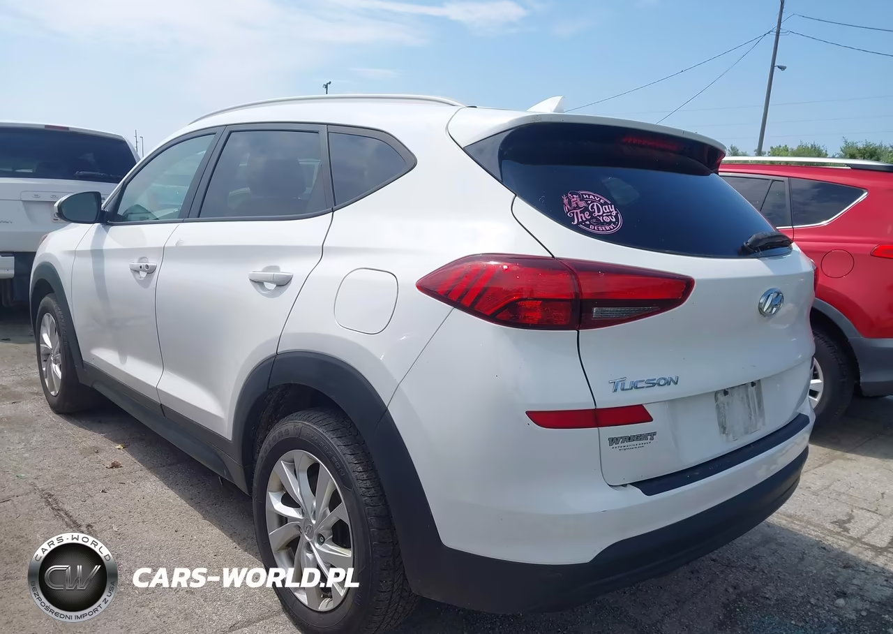 2019 Hyundai Tucson Value VIN:KM8J3CA44KU066301 - 3