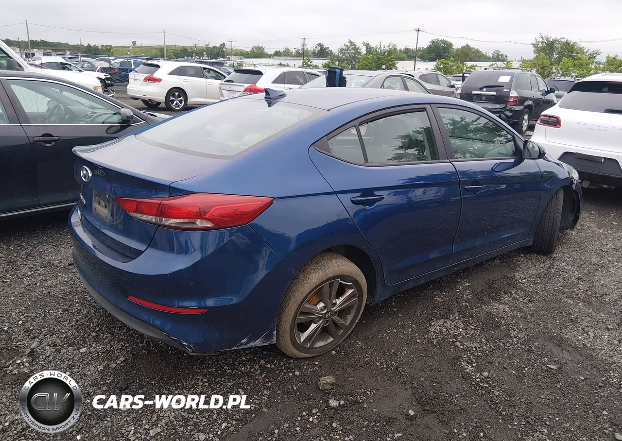 2017 Hyundai Elantra Se VIN:5NPD84LF0HH120428 - 4
