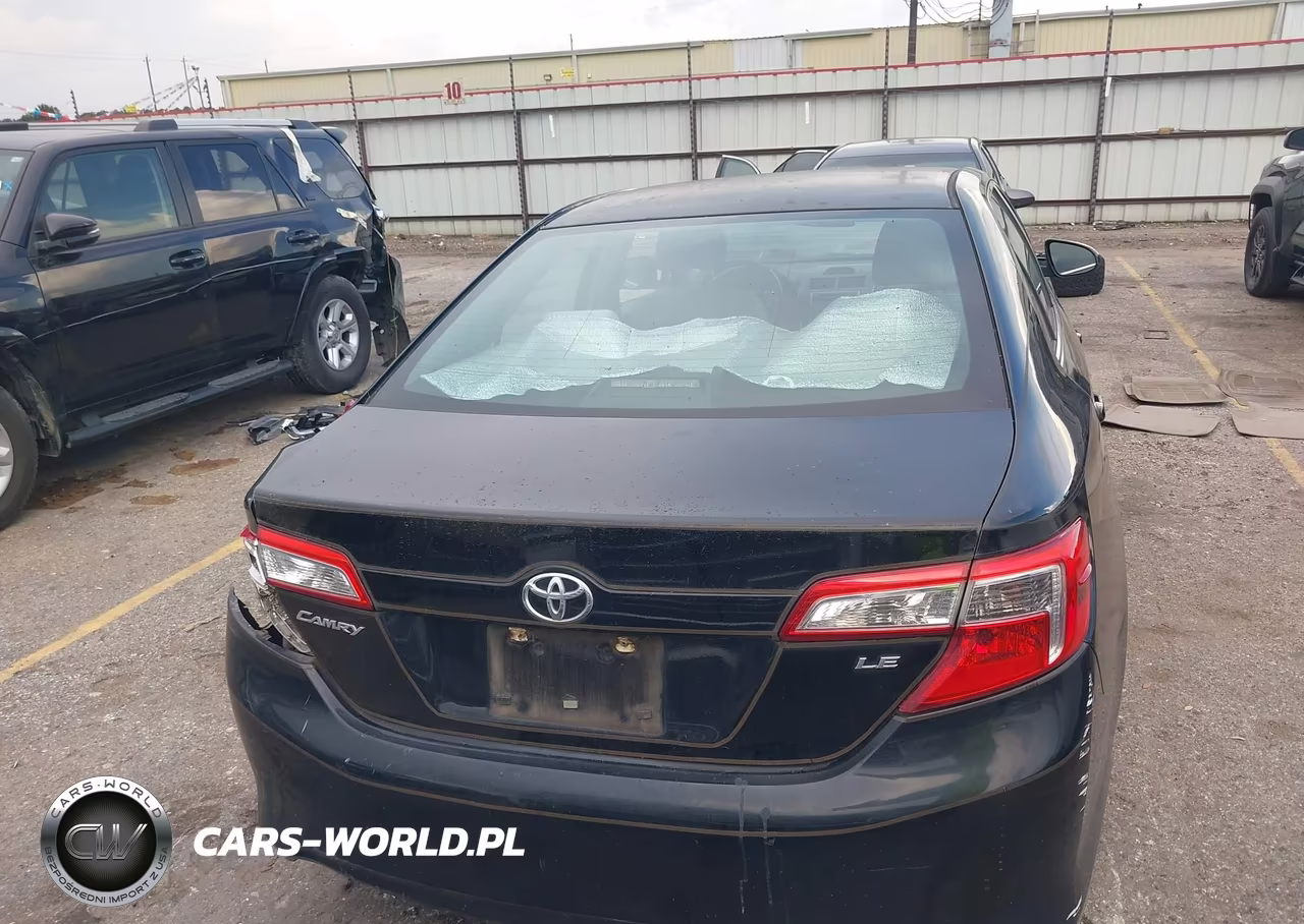 2014 Toyota Camry Le VIN:4T1BF1FK3EU305008 - 16