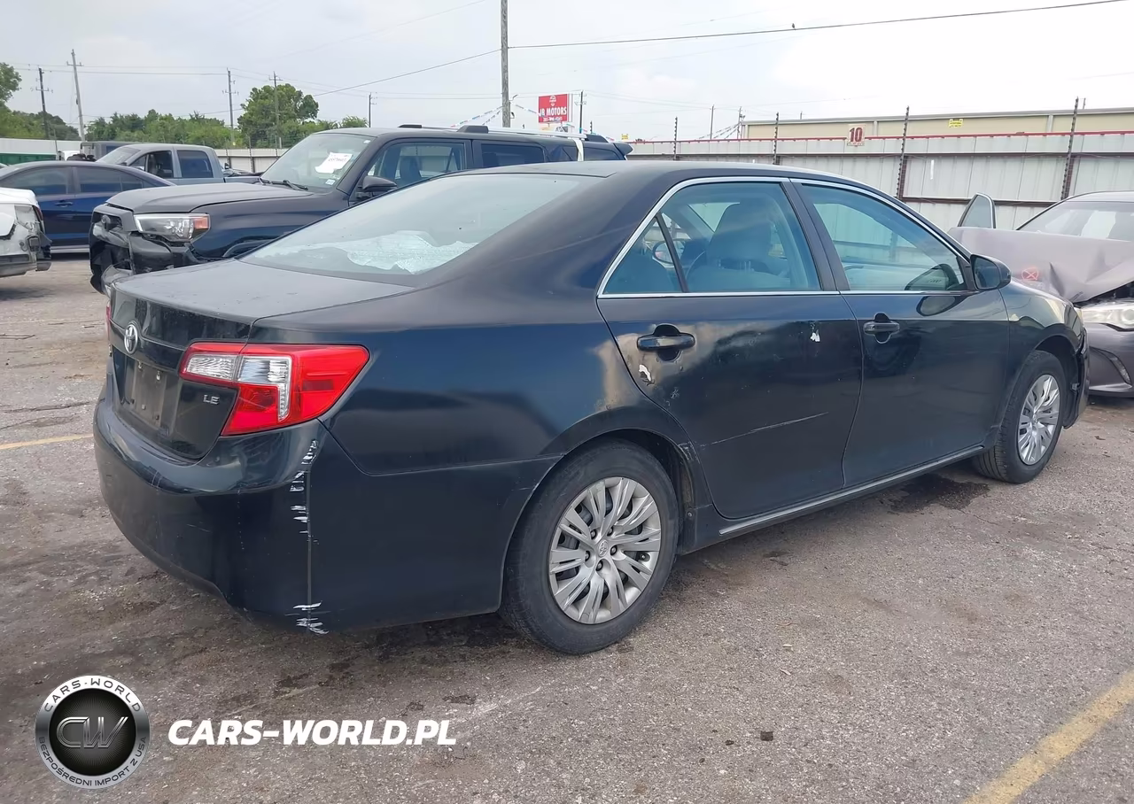2014 Toyota Camry Le VIN:4T1BF1FK3EU305008 - 4