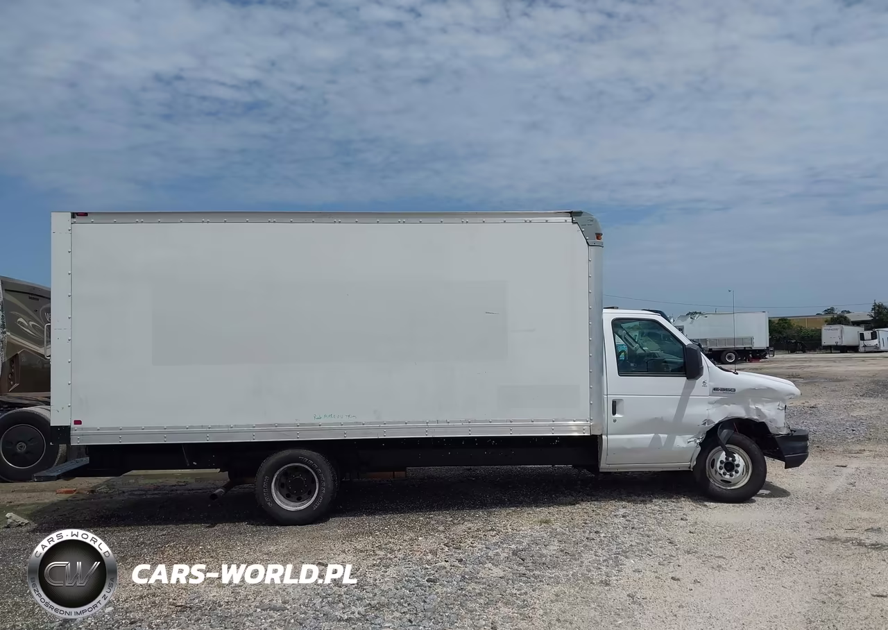 2017 Ford E-350 Cutaway VIN:1FDWE3FS9HDC16810 - 13