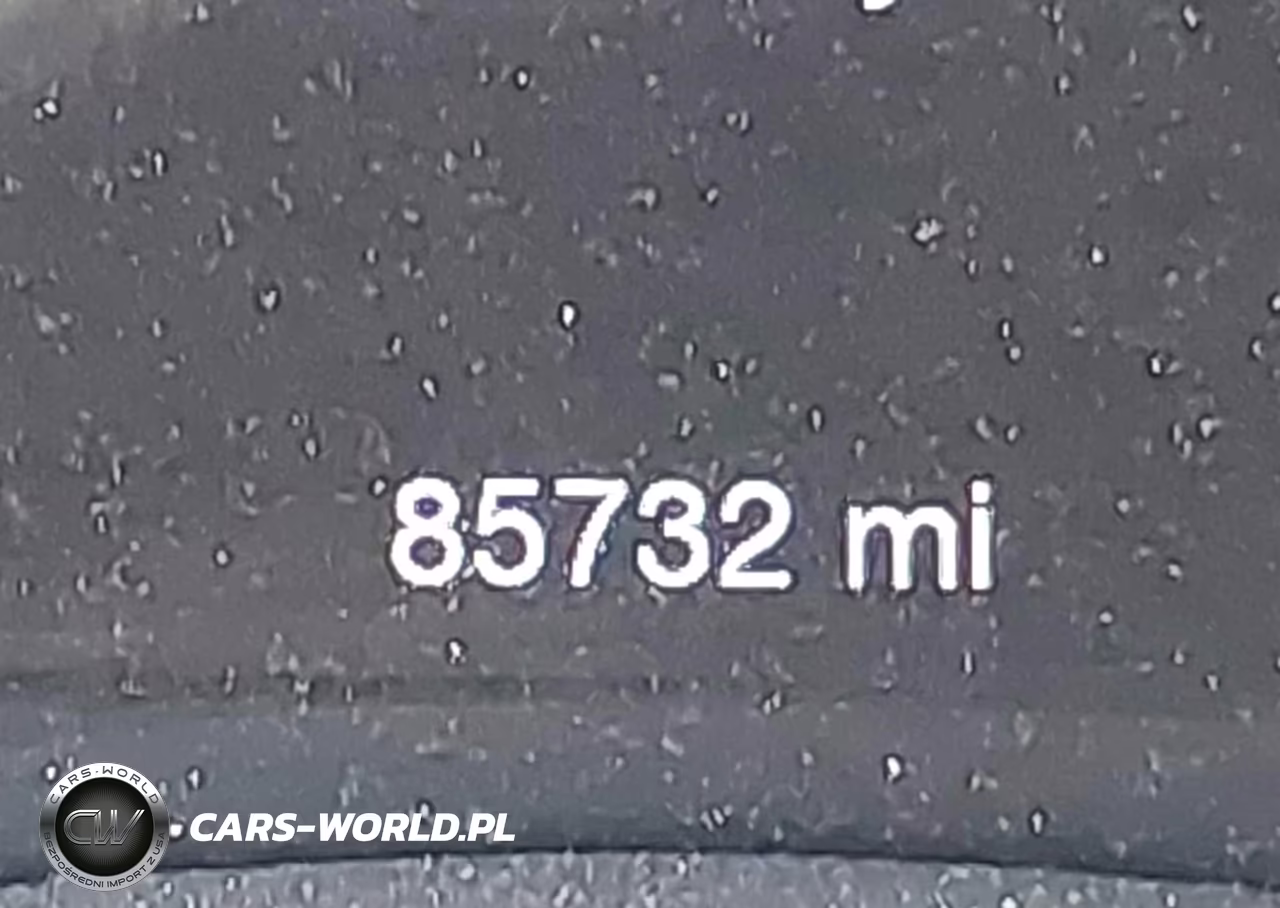 2018 Jeep Grand Cherokee Sterling Edition 4X2 VIN:1C4RJEBG9JC369886 - 15