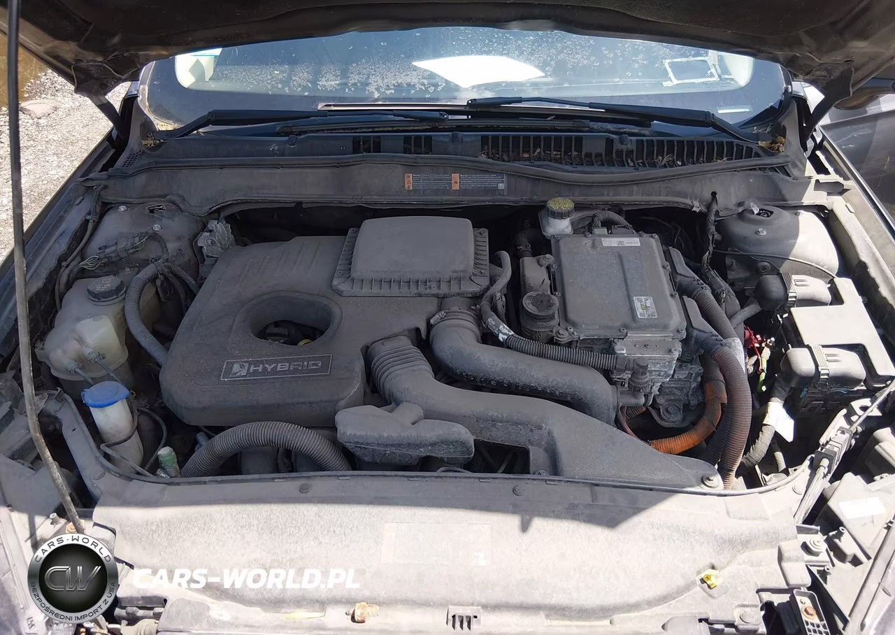 2018 Ford Fusion Hybrid Platinum-Titanium VIN:3FA6P0RU2JR151067 - 10