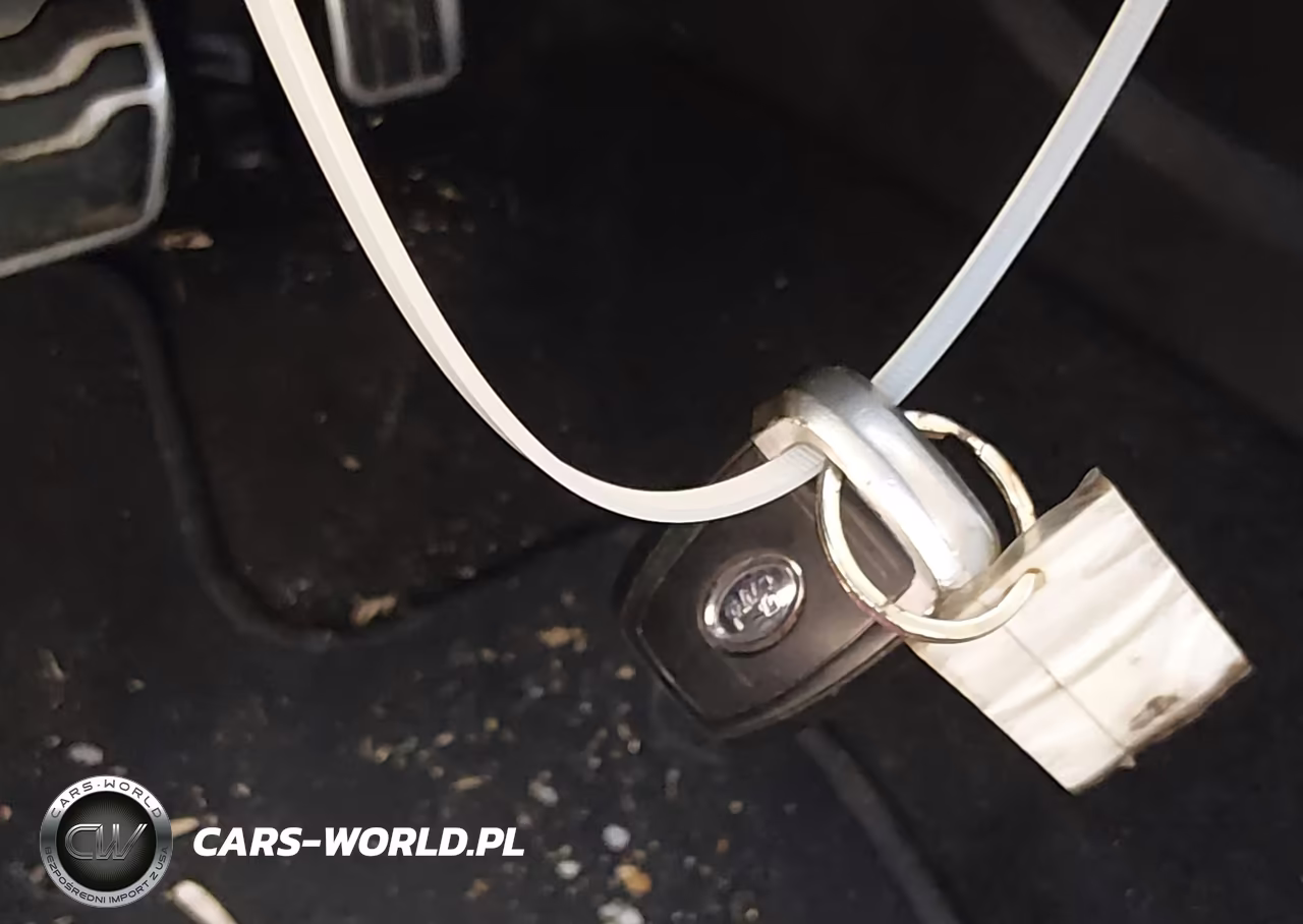2018 Ford Fusion Hybrid Platinum-Titanium VIN:3FA6P0RU2JR151067 - 11