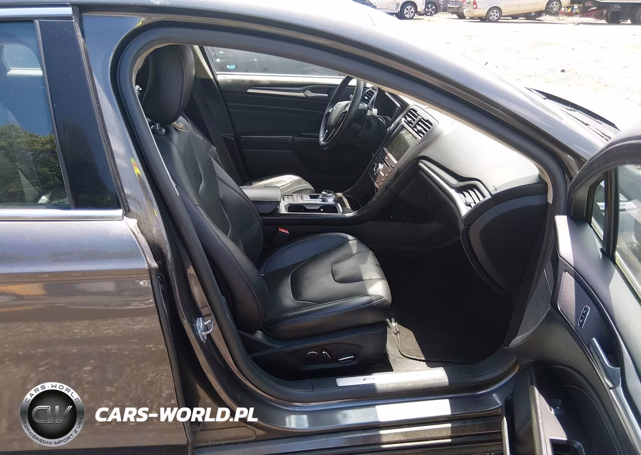 2018 Ford Fusion Hybrid Platinum-Titanium VIN:3FA6P0RU2JR151067 - 5
