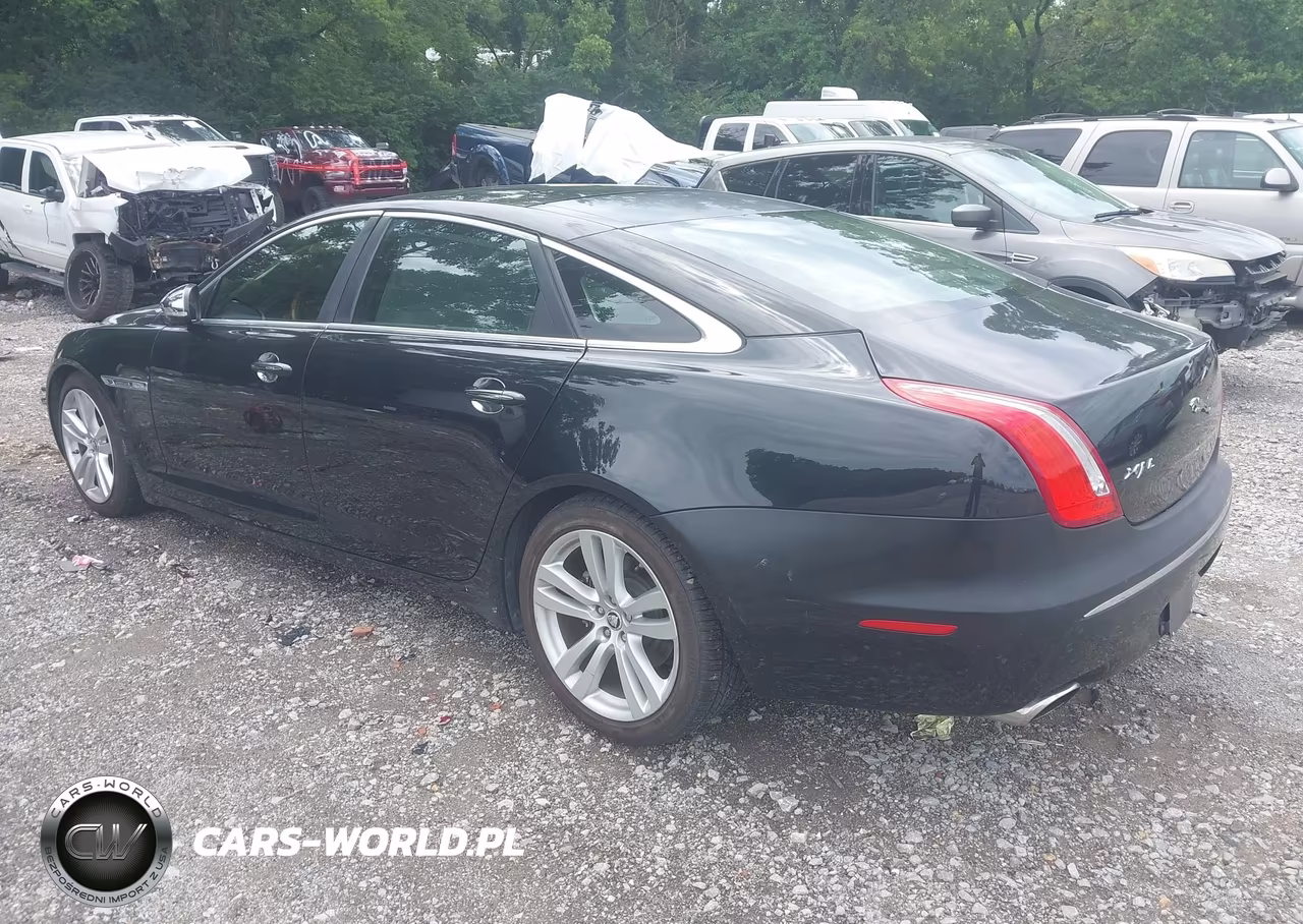2012 Jaguar Xj Xjl Portfolio VIN:SAJWA2GB8CLV28884 - 3