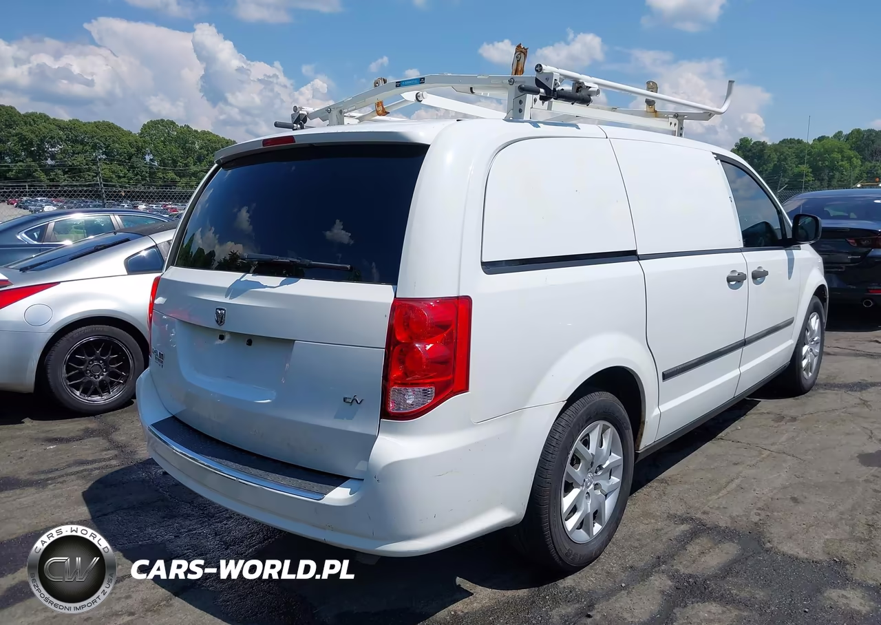 2015 Ram Cargo Tradesman VIN:2C4JRGAGXFR537309 - 4