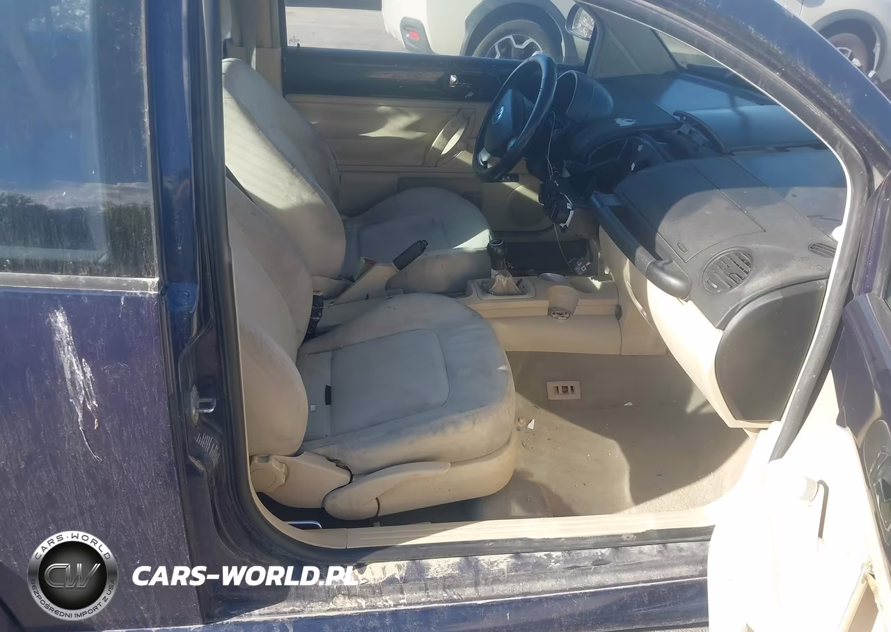 2004 Volkswagen New Beetle VIN:3VWBC21C7YM474926 - 8