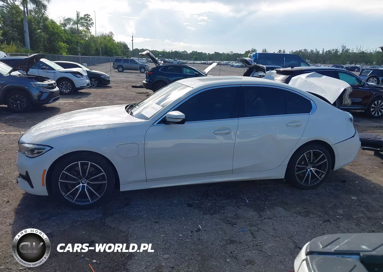 2021 BMW 330E VIN:WBA5P7C09MFL25378 - 13