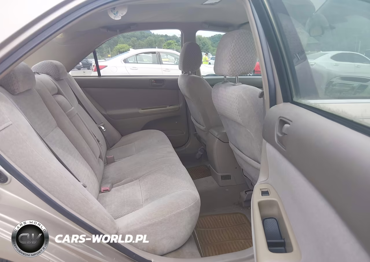 2003 Toyota Camry Le VIN:4T1BE32K23U242582 - 8
