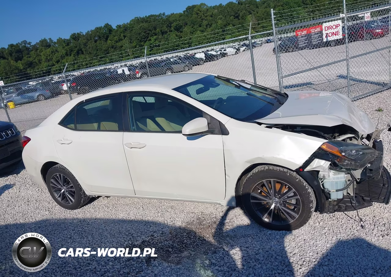 2017 Toyota Corolla Le VIN:5YFBURHE7HP672284 - 13
