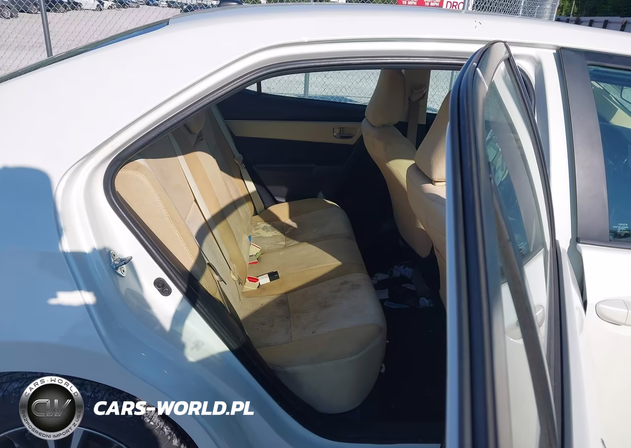 2017 Toyota Corolla Le VIN:5YFBURHE7HP672284 - 8