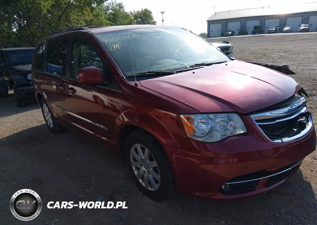 2013 Chrysler Town & Country Touring – zdjęcie 1 z 16