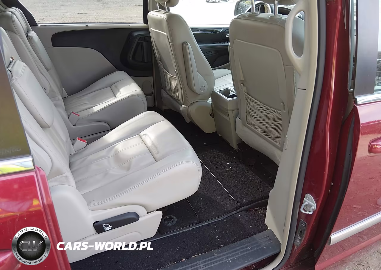 2013 Chrysler Town & Country Touring VIN:2C4RC1BG0DR541091 - 8