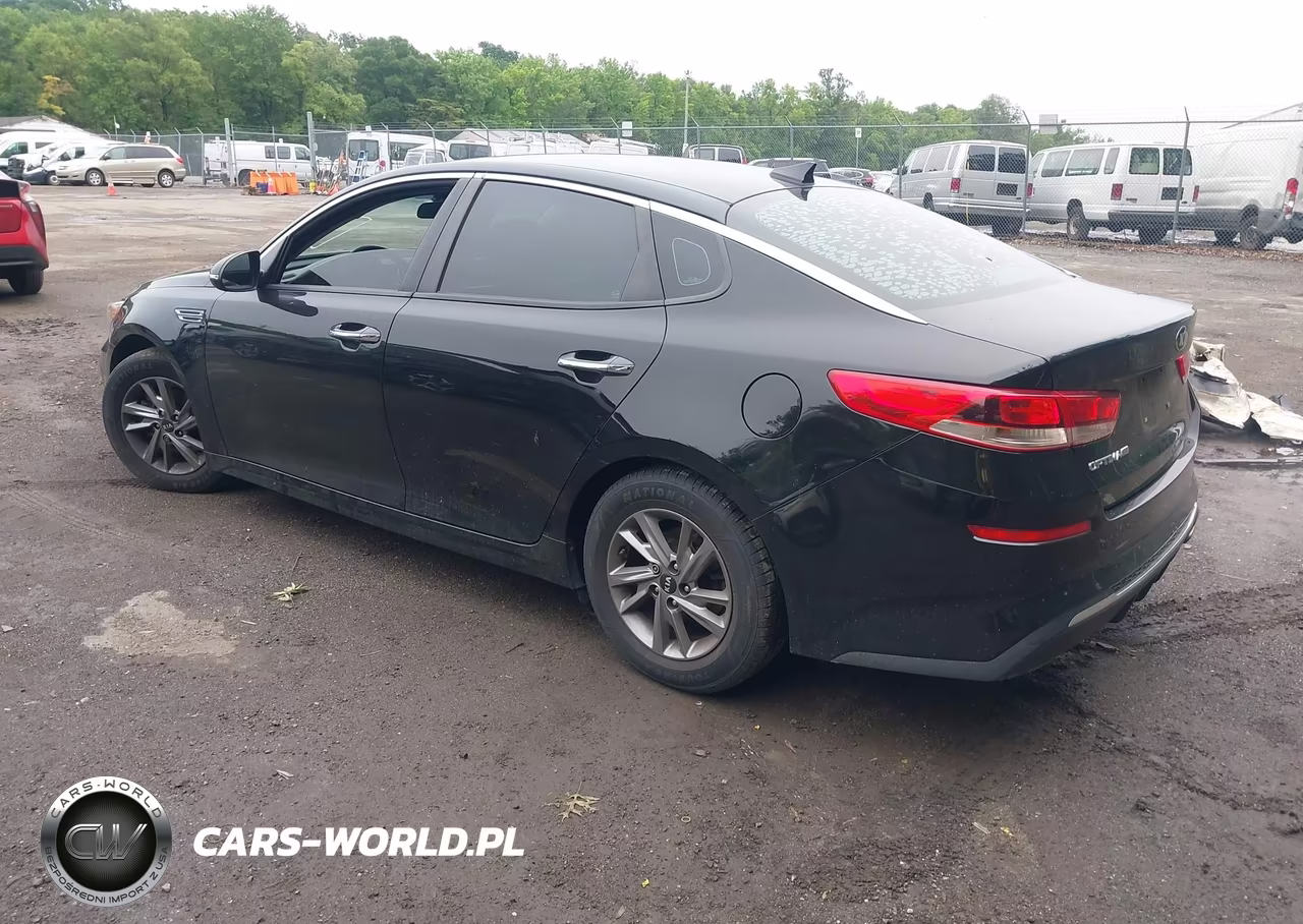 2019 Kia Optima Lx VIN:5XXGT4L34KG318658 - 3