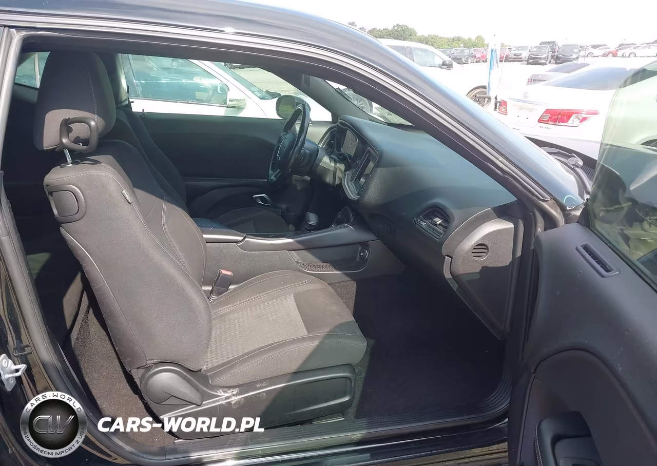 2019 Dodge Challenger Sxt Awd VIN:2C3CDZGGXKH656539 - 5