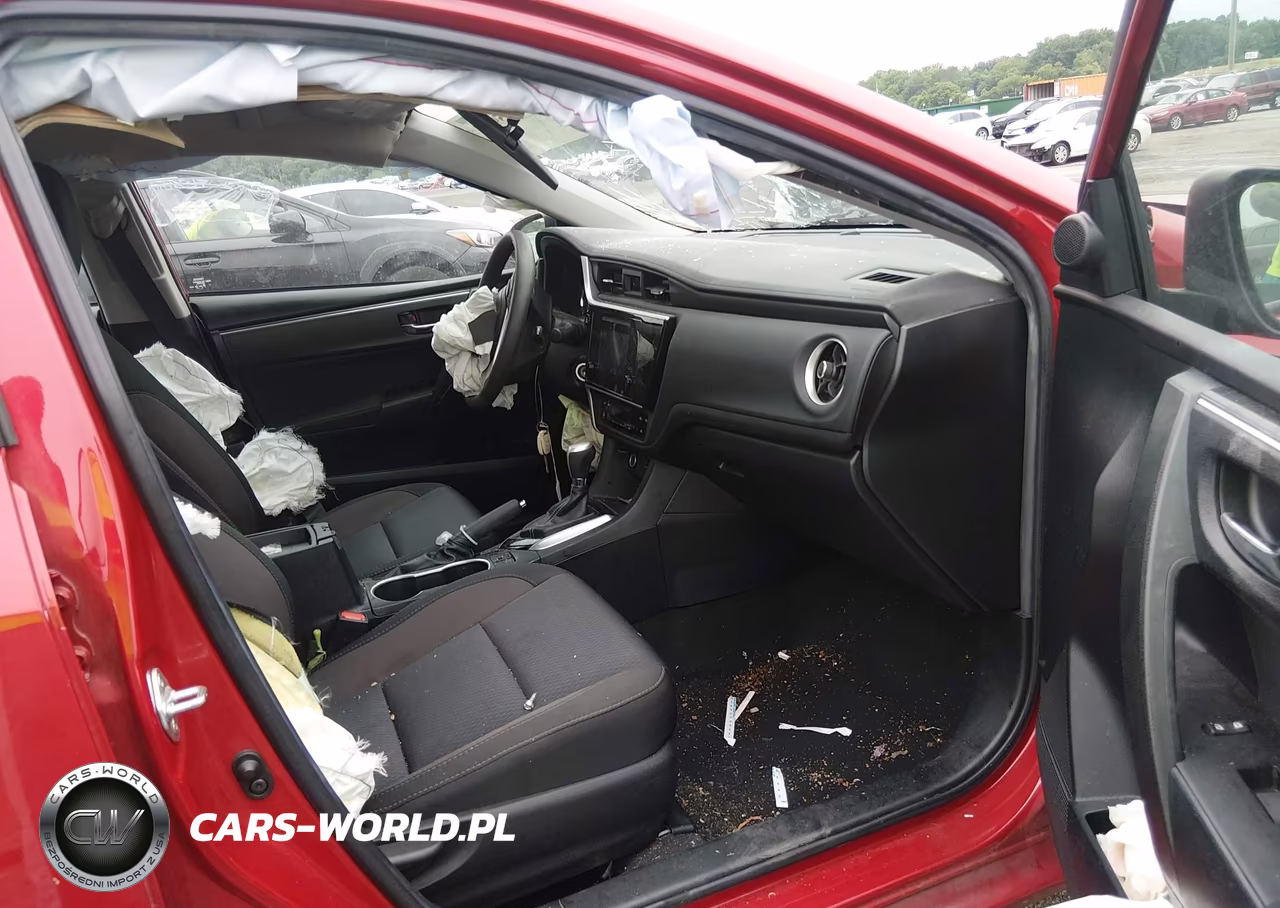 2018 Toyota Corolla Le VIN:2T1BURHE4JC028716 - 5