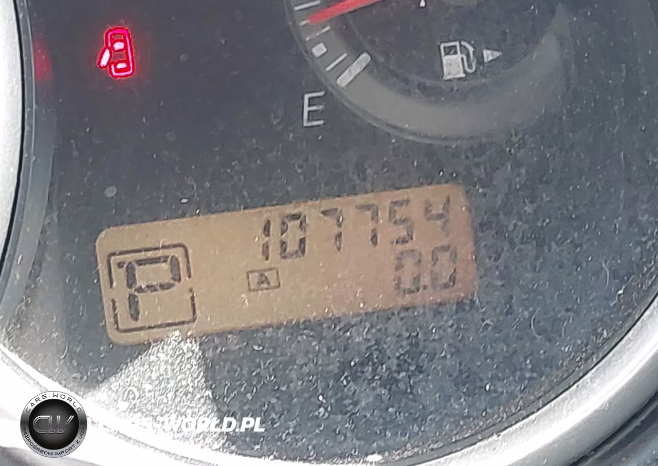 2010 Nissan Versa 1.8S VIN:3N1BC1CP0AL373982 - 15