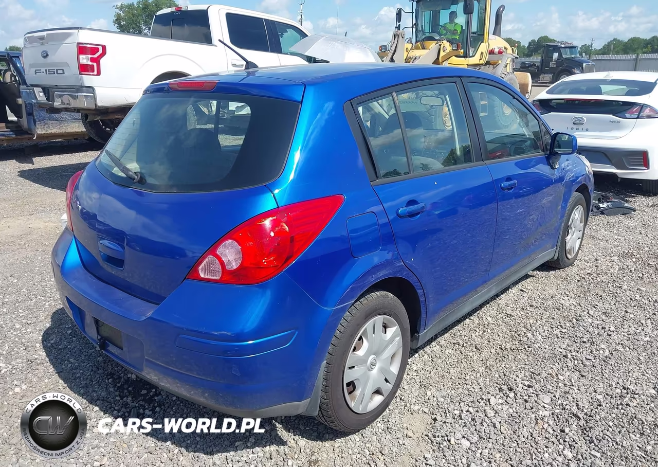 2010 Nissan Versa 1.8S VIN:3N1BC1CP0AL373982 - 4
