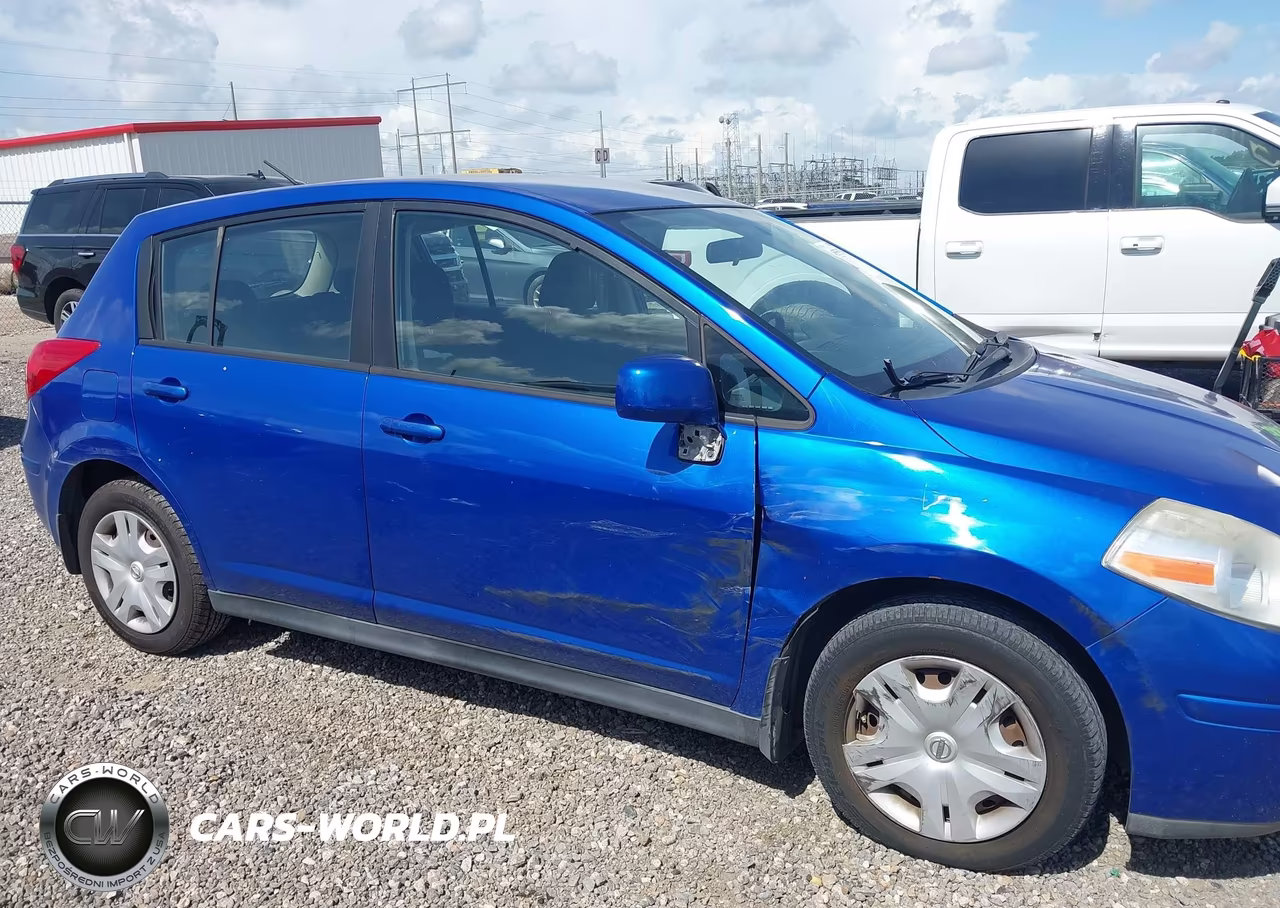 2010 Nissan Versa 1.8S VIN:3N1BC1CP0AL373982 - 6
