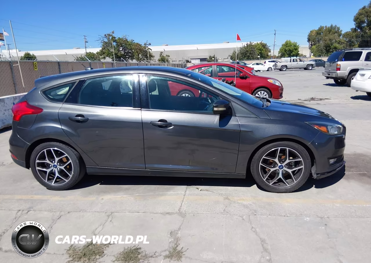 2018 Ford Focus Sel VIN:1FADP3M21JL230985 - 13