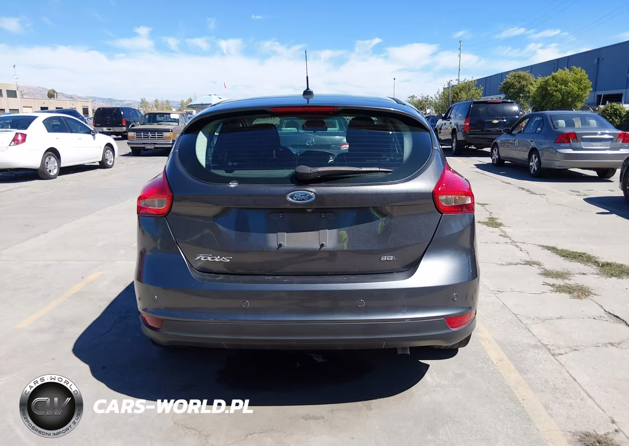 2018 Ford Focus Sel VIN:1FADP3M21JL230985 - 16