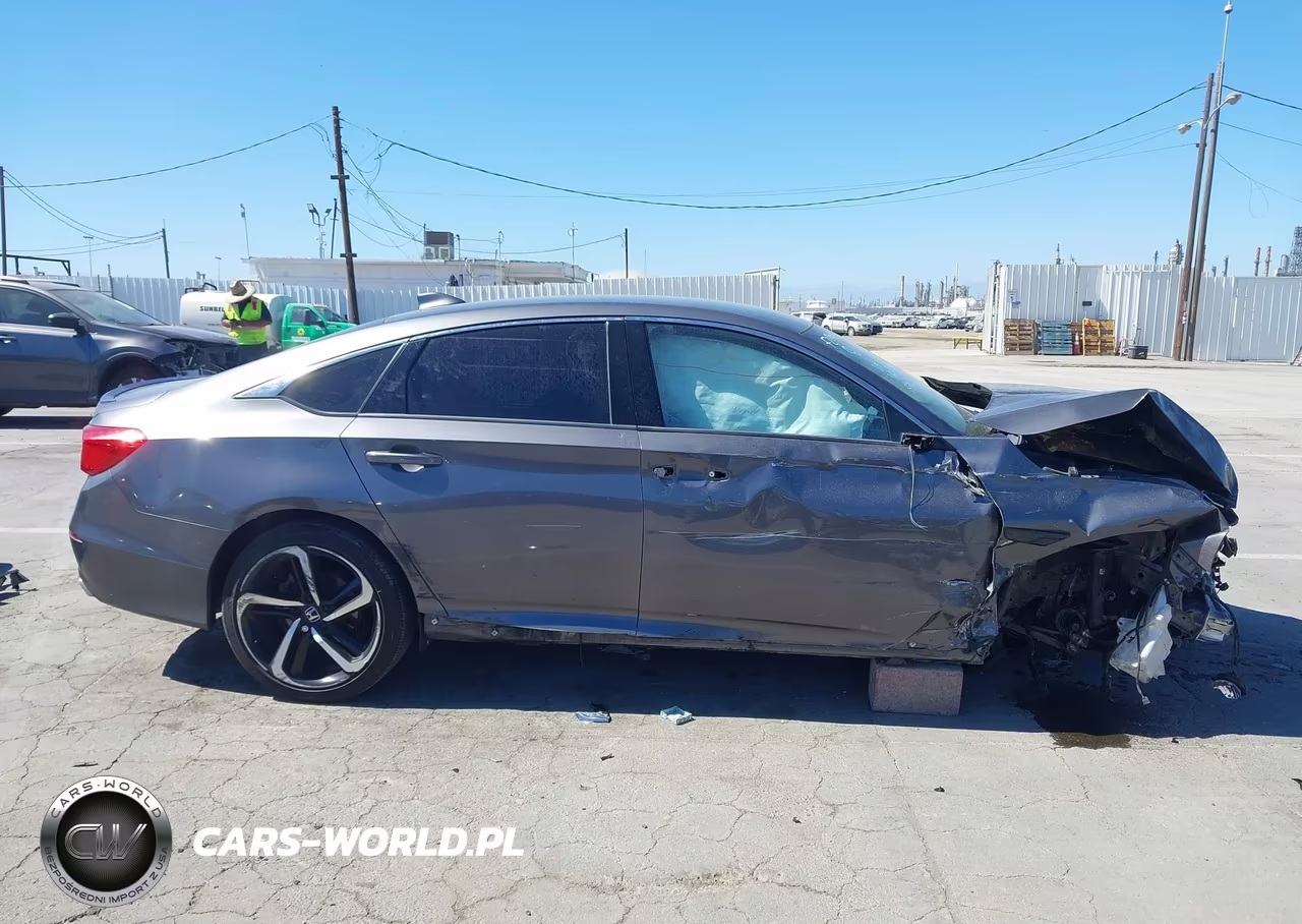 2018 Honda Accord Sport VIN:1HGCV1F35JA167005 - 12
