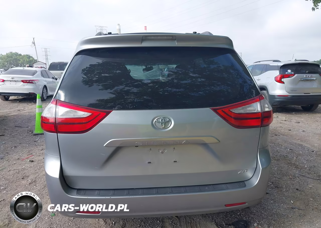 2015 Toyota Sienna Xle 8 Passenger VIN:5TDYK3DC4FS539844 - 17