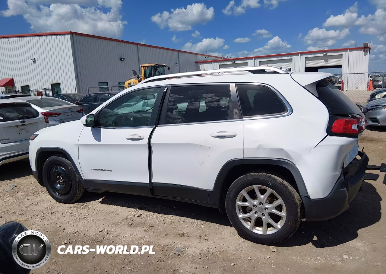 2018 Jeep Cherokee Latitude Fwd VIN:1C4PJLCB2JD568061 - 13