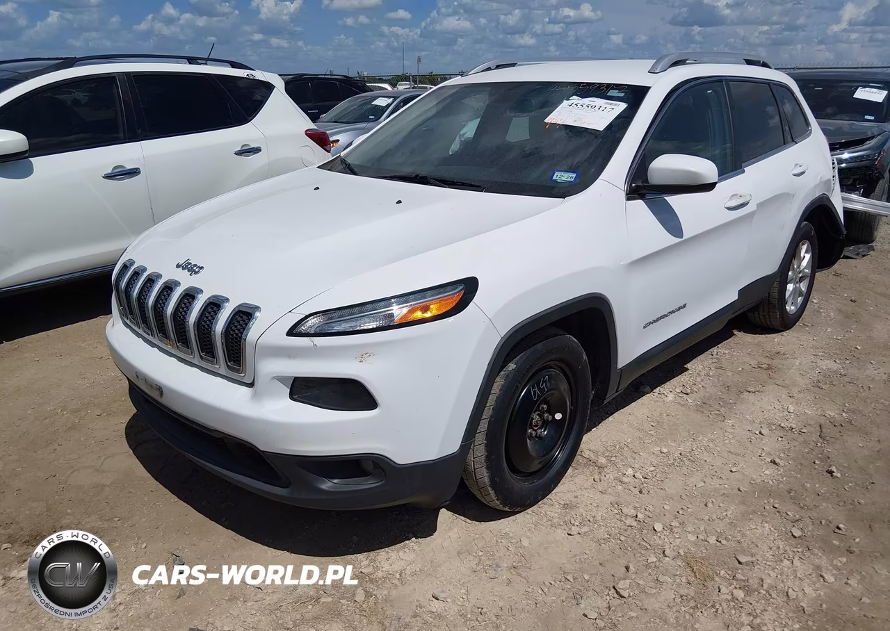 2018 Jeep Cherokee Latitude Fwd VIN:1C4PJLCB2JD568061 - 2